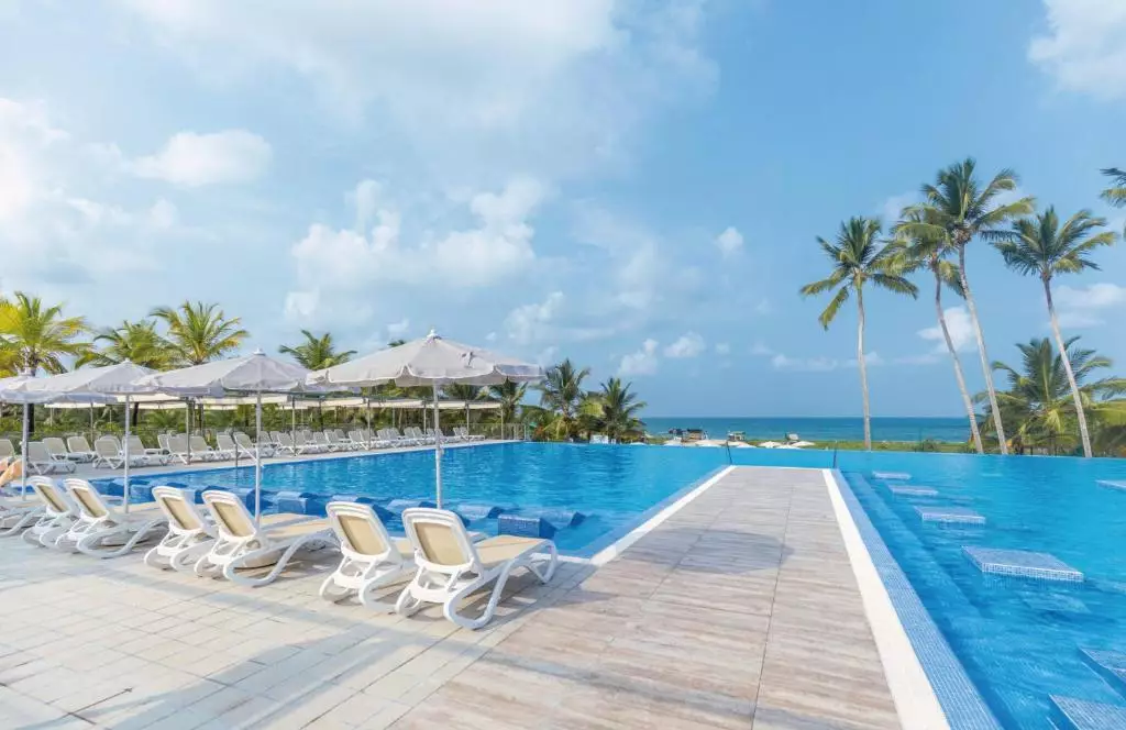 استخر 2 هتل ریو بنتوتا